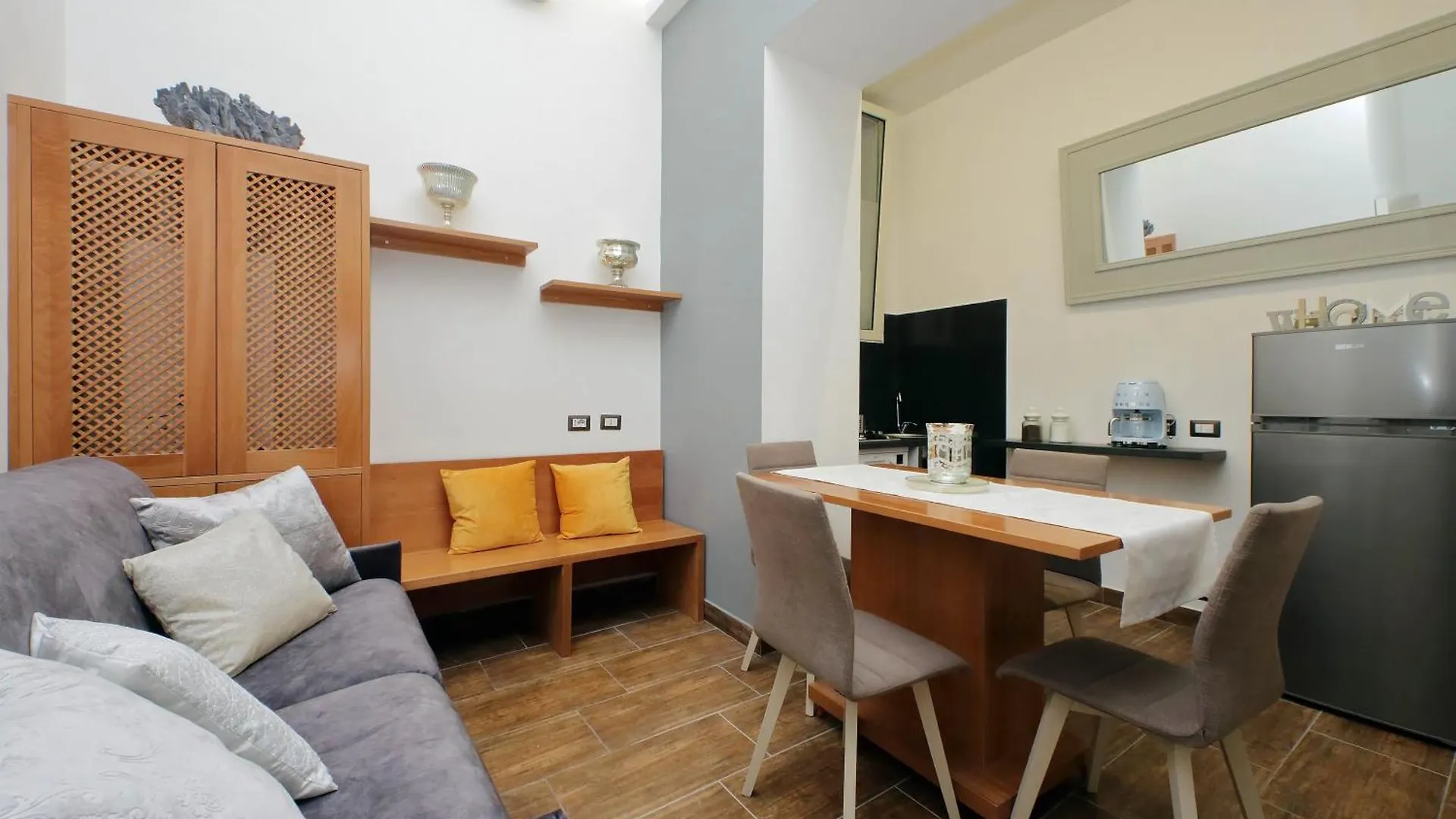 Elegant And New 3 Bedrooms Apt Near S. Peter! Rome Italy