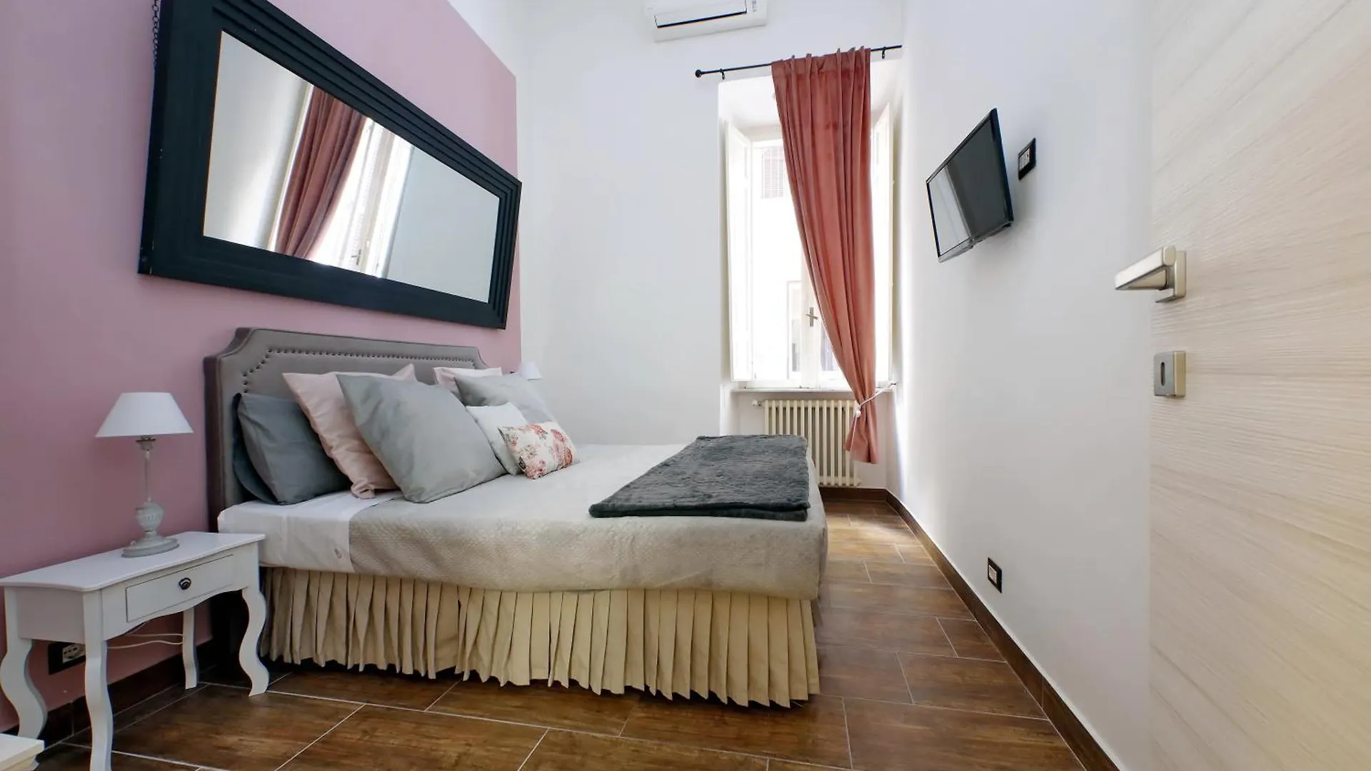 Elegant And New 3 Bedrooms Apt Near S. Peter! Rome