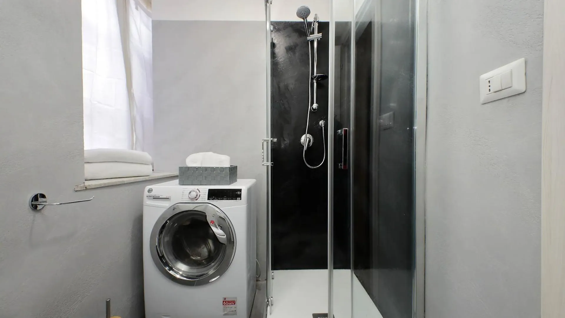 Elegant And New 3 Bedrooms Apt Near S. Peter! ローマ アパート